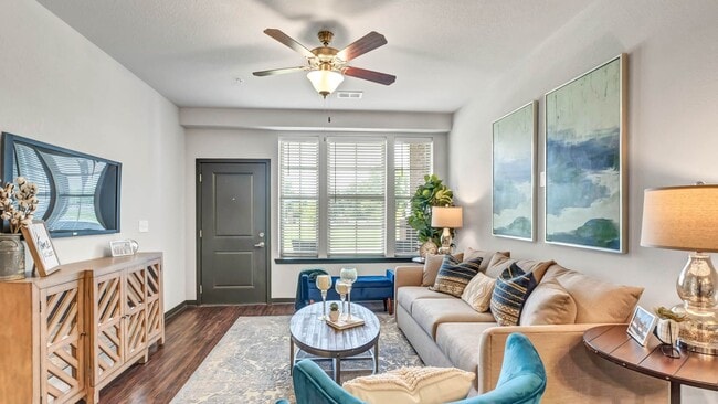 Photo - Springs At La Grange