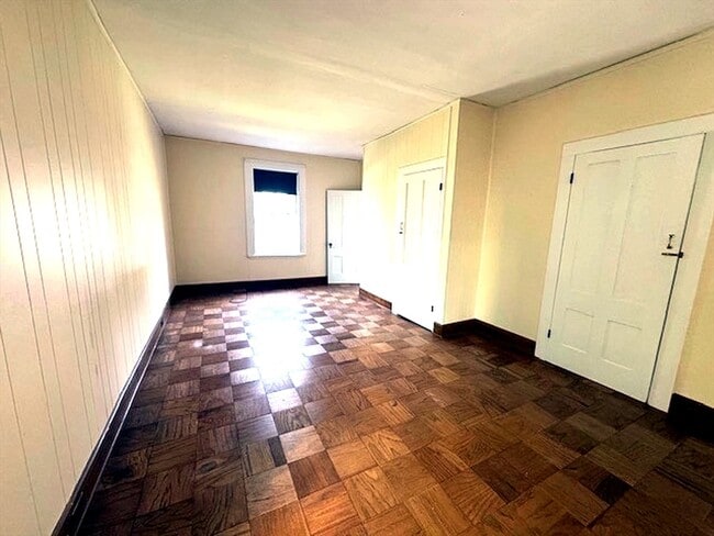 Photo - 31 Forrester St Unit 1