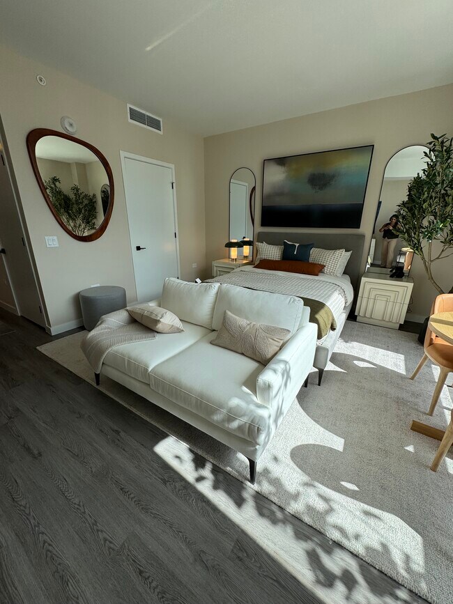 Photo - 109 NW 24th St Unit S2