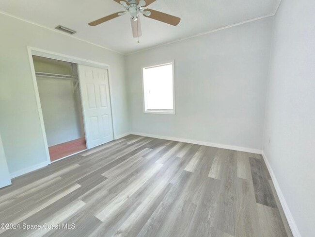 Photo - 484 Poinciana Dr