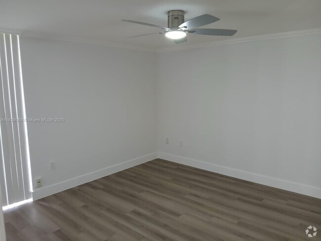 Building Photo - 6955 NW 186th St Unit F110 Rental
