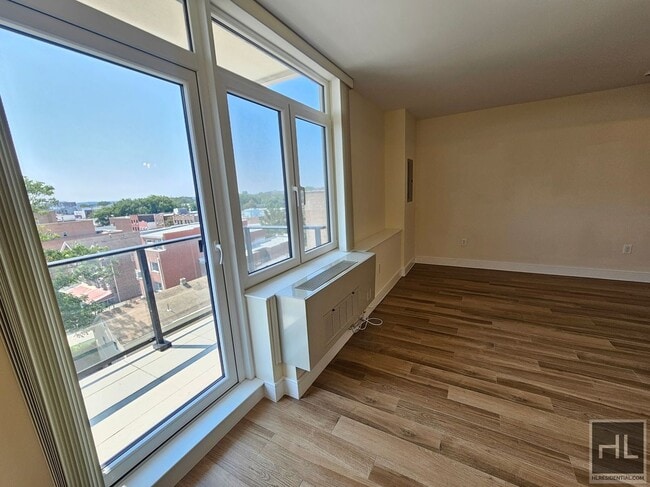 Building Photo - Northern Boulevard Rental
