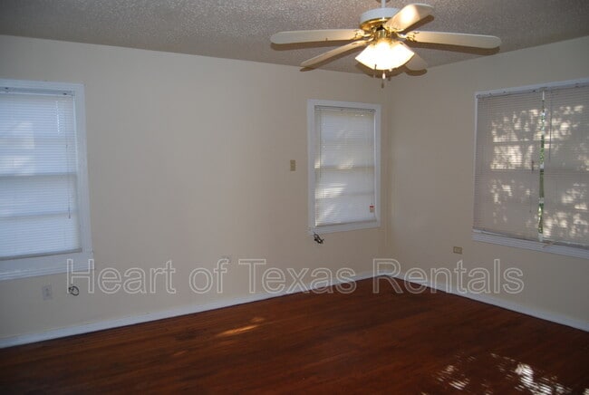 Photo - 4010 Homan Ave