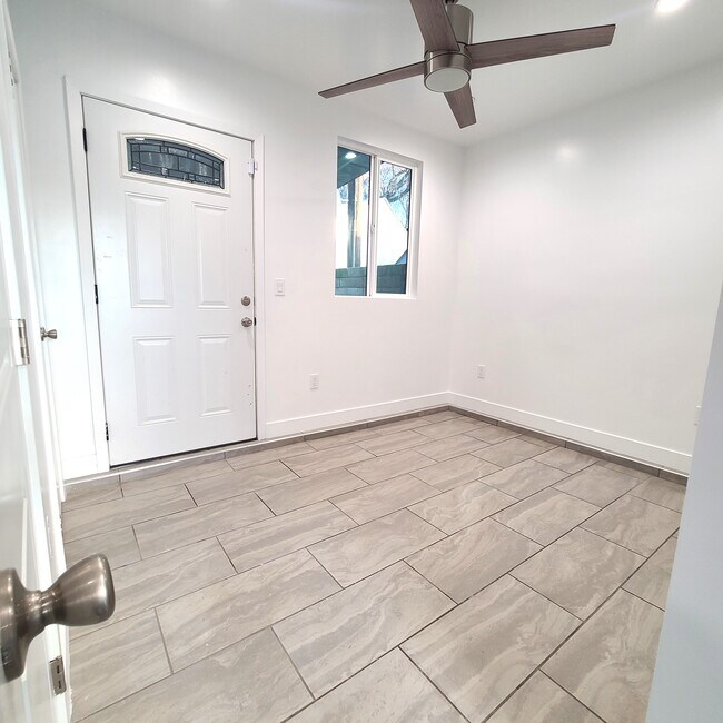 7708 Etiwanda Ave Rental House Rental in Reseda, CA