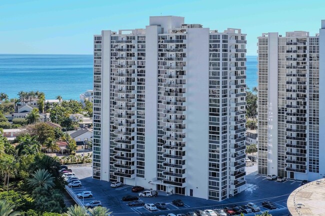 Building Photo - 2715 N Ocean Blvd Unit 10C