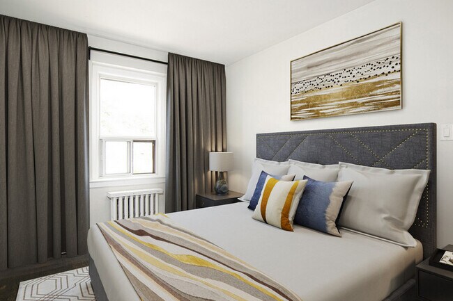 Photo - 1602 Bathurst St