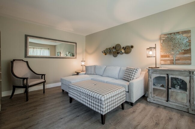 Photo - Manitou Village