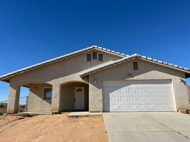 3 bedroom 2 bath Apple Valley Home Availab... - 3 bedroom 2 bath Apple Valley Home Availab...