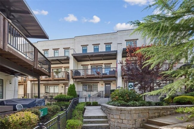 Building Photo - 1837 Brooks Dr NW Rental