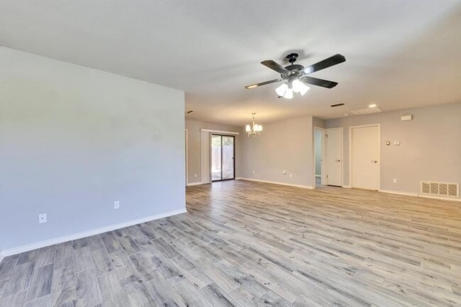 Photo - 1207 Gingerlily Cove