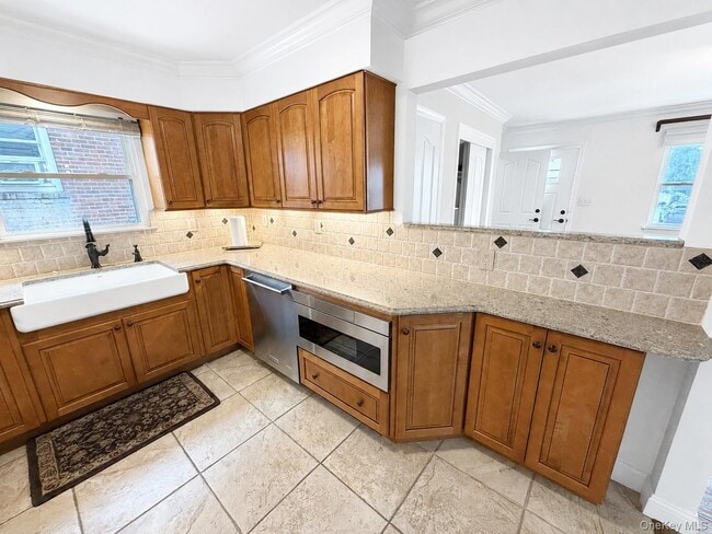 Photo - 40 Edgewood Rd Unit First Floor #1
