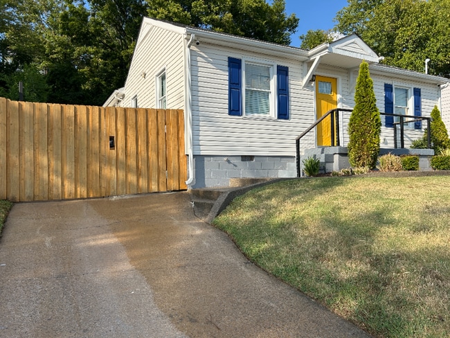 Photo - 1119 Davidson St