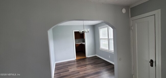 Photo - 4803 French St