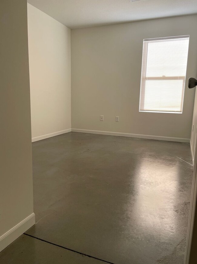 Building Photo - 1755 N Minnesota St Rental