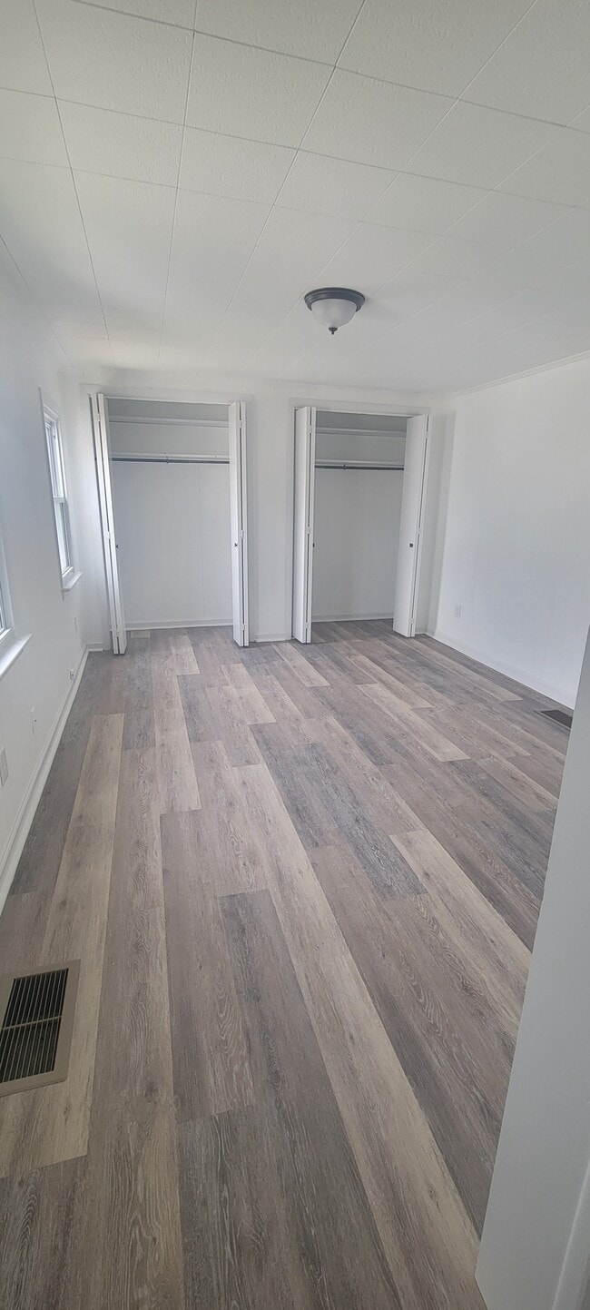 Photo - 11013B Coffman Ave