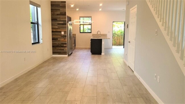 Photo - 1545 SW 28th St