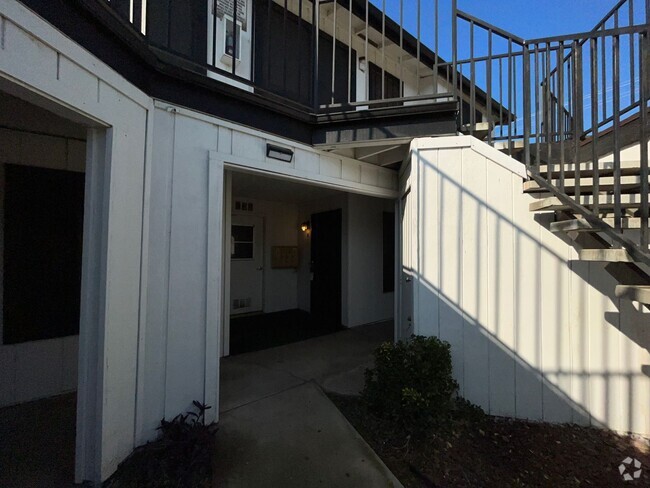 Building Photo - 3182 Unit #B Rental