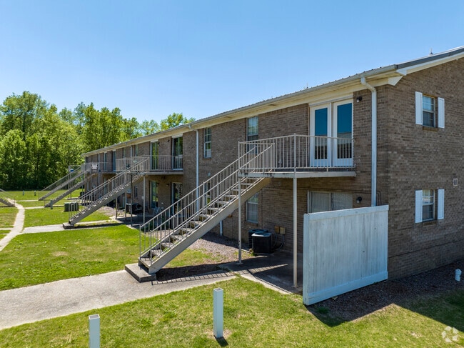 Town Creek Apartments