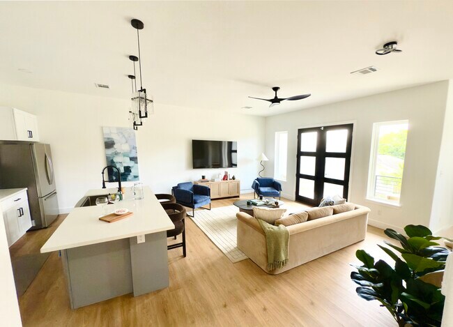 Photo - 2807 Brailsfort St