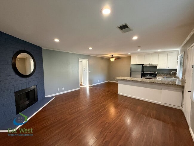 Photo - $2495 - 2 Beds/1 Bath Updated Condo in Gilroy Unit G