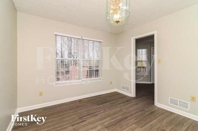 Photo - 70 Spring View Ct