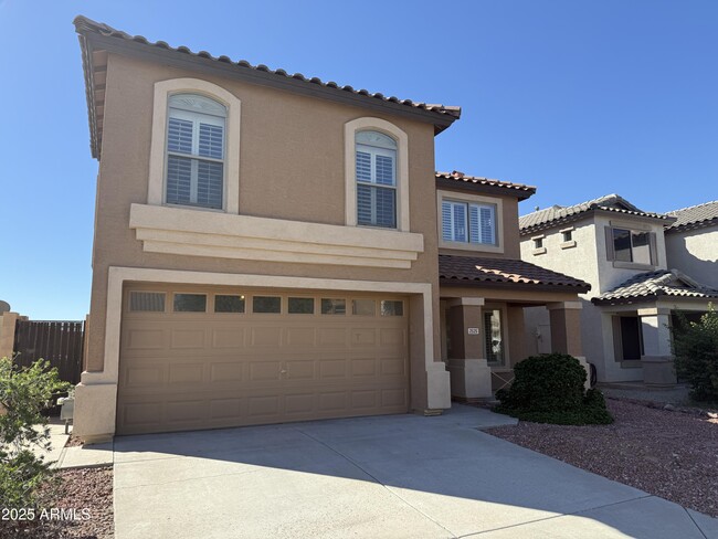 Building Photo - 2525 W Straight Arrow Ln