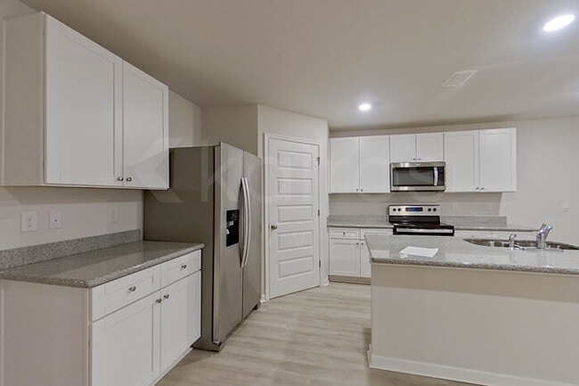 Photo - 312 Monarch Ln