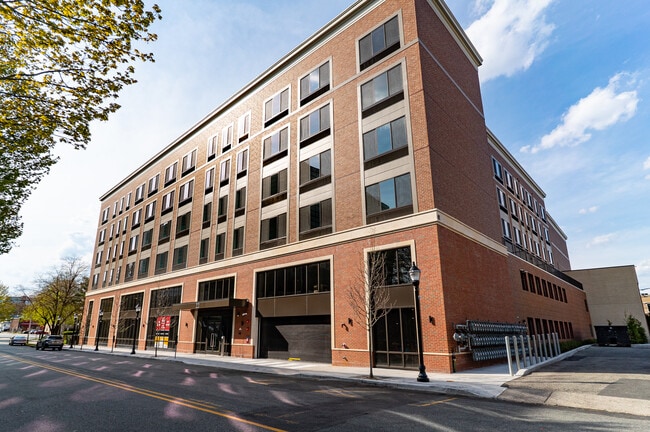 22 Sussex St - Best Location Downtown