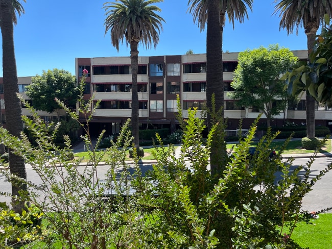 Photo - 1750 Camino Palmero St Unit 436