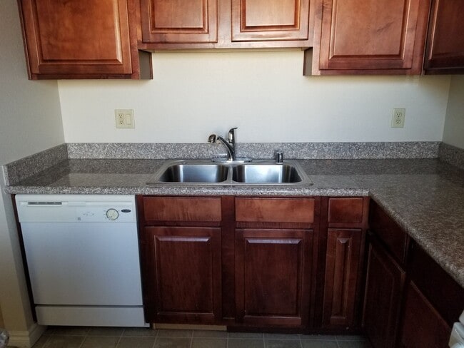 Photo - Beautiful 2 bedroom condo for Rent