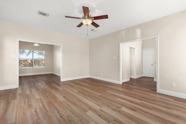 Photo - 3803 Redbud Dr