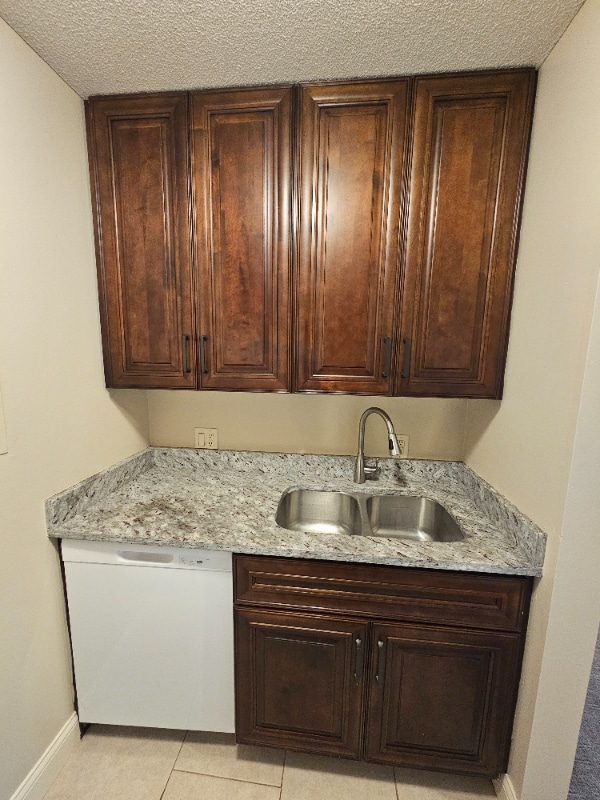 Photo - 1810 E St Unit 309