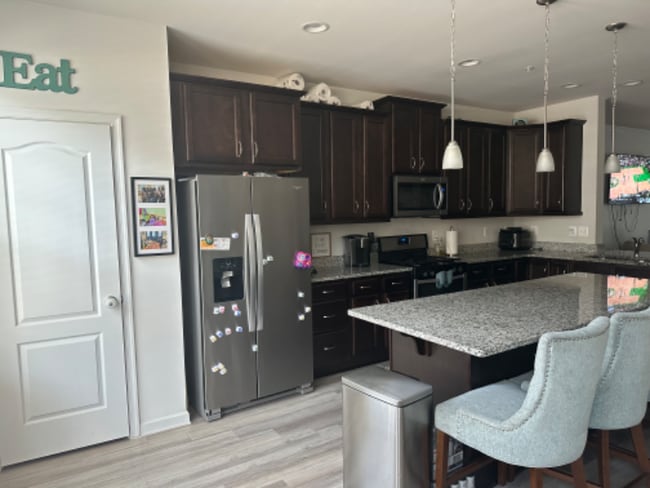 Photo - 3011 Osprey Way N