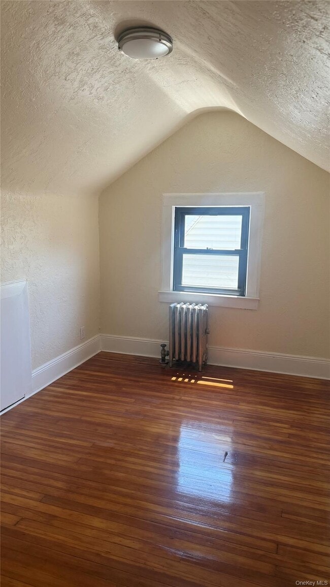 Building Photo - 89-28 207th St Unit 3rd Floor