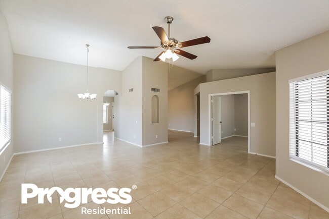 7709 W Redfield Rd