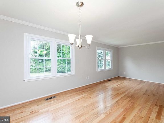 Photo - 5307 Greenough Pl