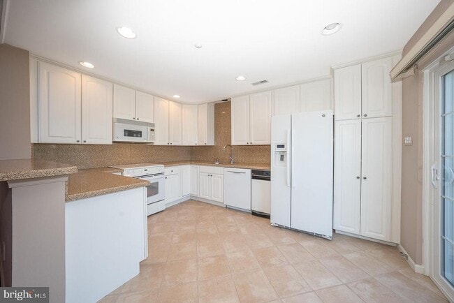 Photo - 234 Lookout Pl