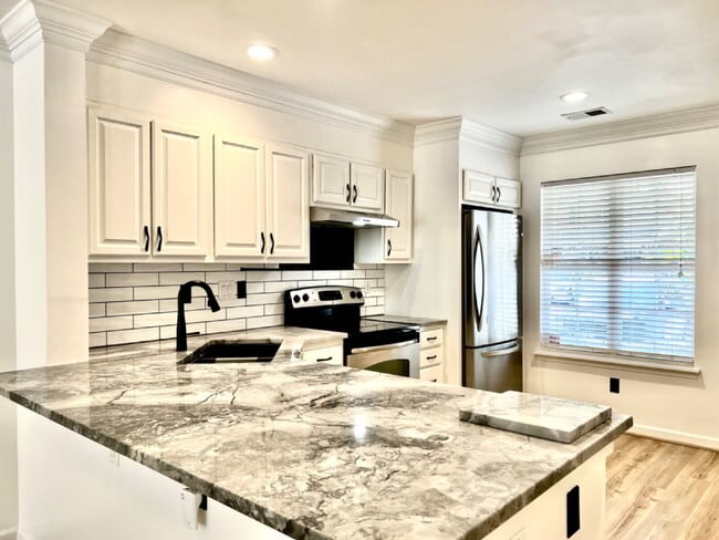 MOVE IN READY!