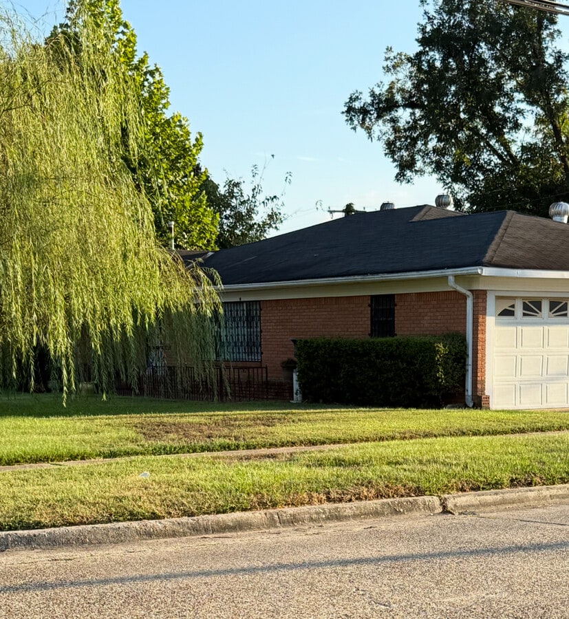Photo - 2802 Alvin Ln