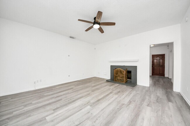 Photo - 22907 Copper Creek Ln