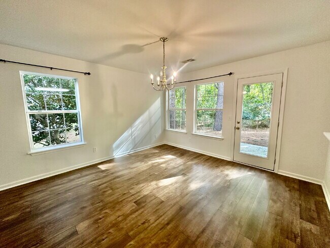 Four Bedroom, End Unit Townhome in the Farm!