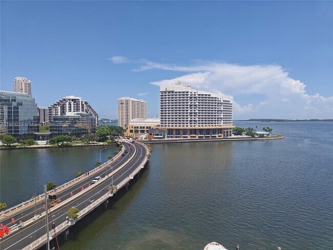 Photo - 801 Brickell Bay Dr Unidad 970