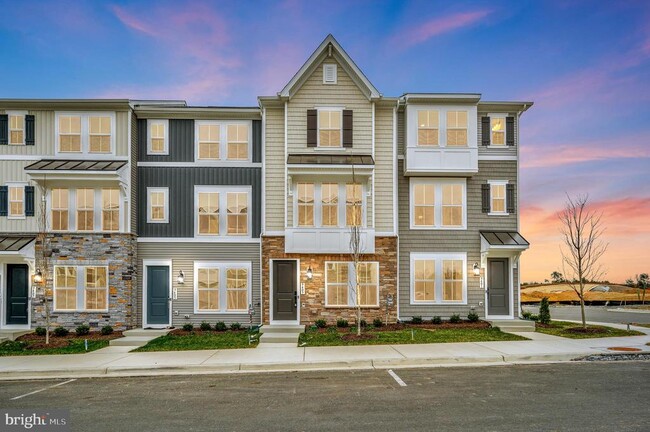 Photo - 9403 Pacific Elm St