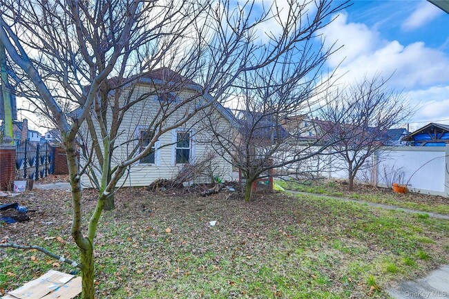 Photo - 216-64 113th Dr