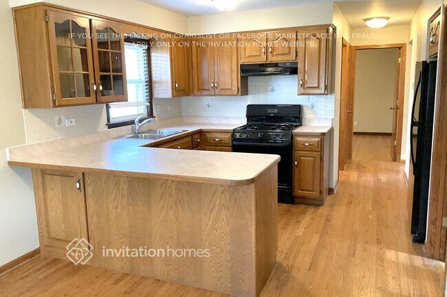 Photo - 17358 Oleander Ave