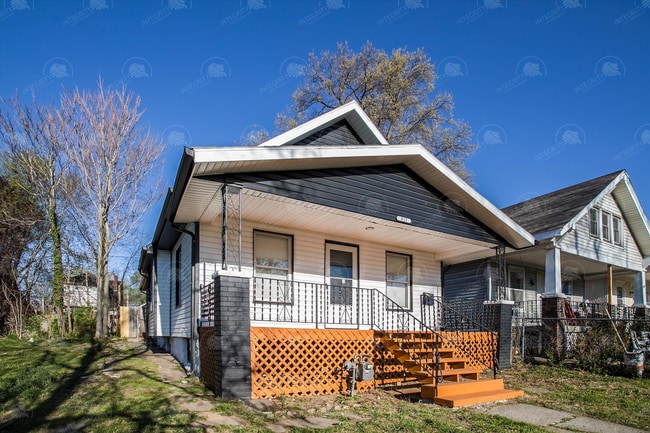 Photo - 812 Monroe Ave