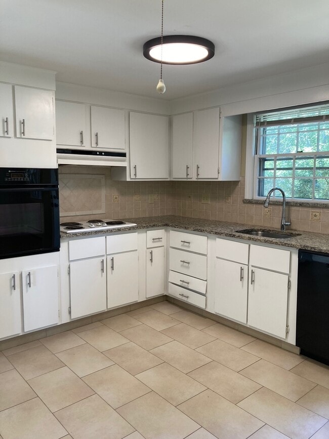 Photo - 271 Ridge St