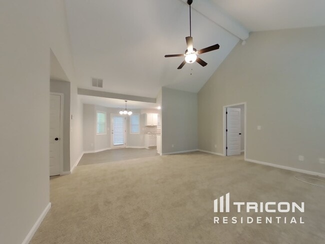 Photo - 192 Fairfax Dr