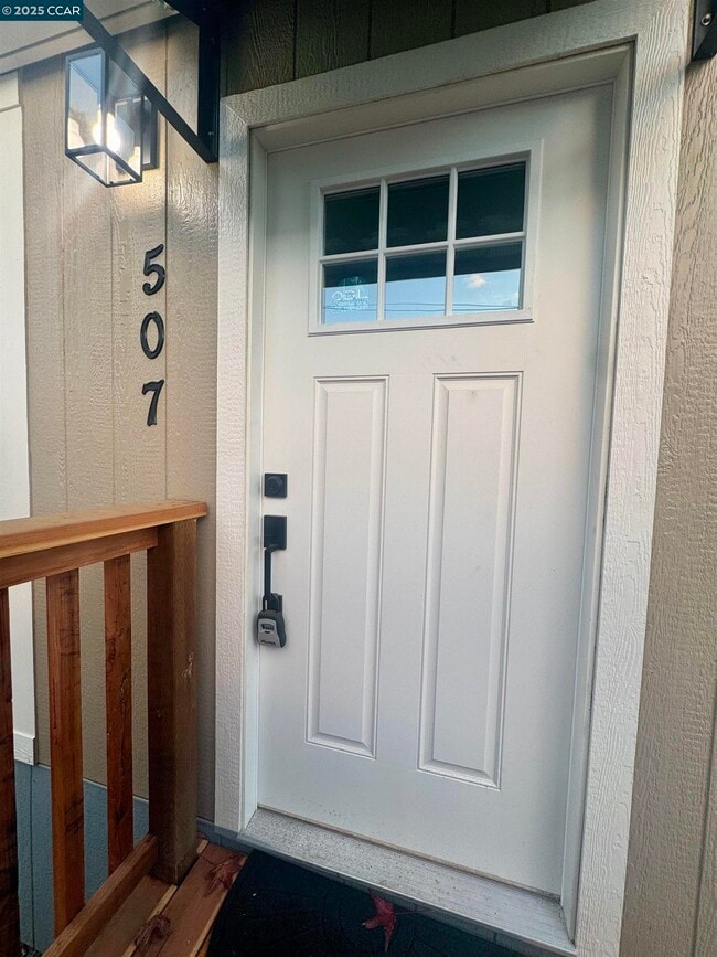 Building Photo - 507 Locust St