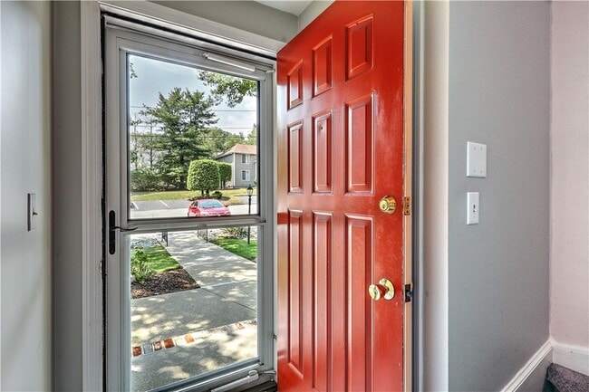 Photo - 28 Marigold Cir